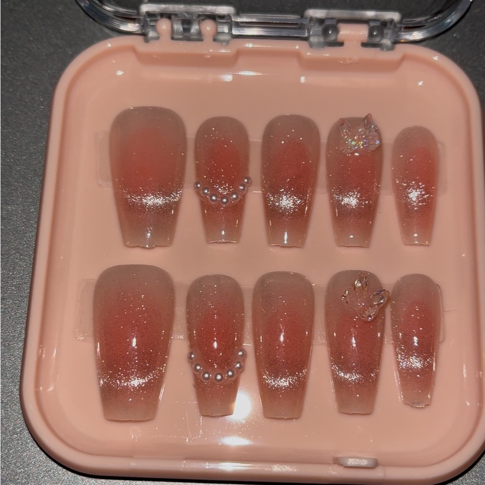 10 PC Hand Crafted Cateye Nails NWT *CLEARANCE*